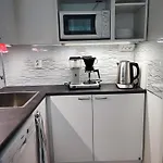 Apartament Jyraengoen Helmi *