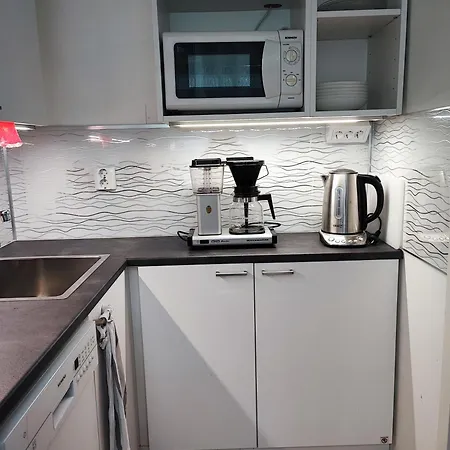 Apartament Jyraengoen Helmi *