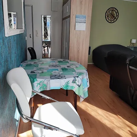 Jyraengoen Helmi هينولا