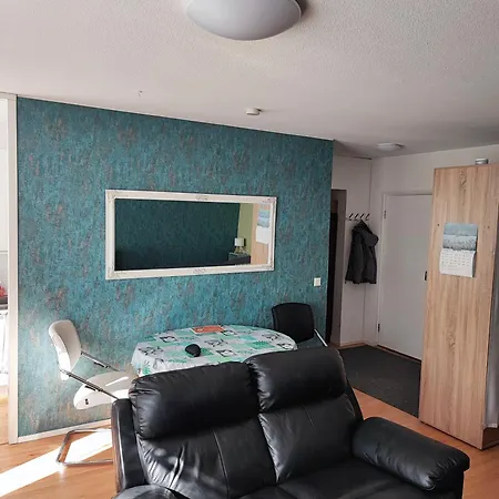 شقة Jyraengoen Helmi *